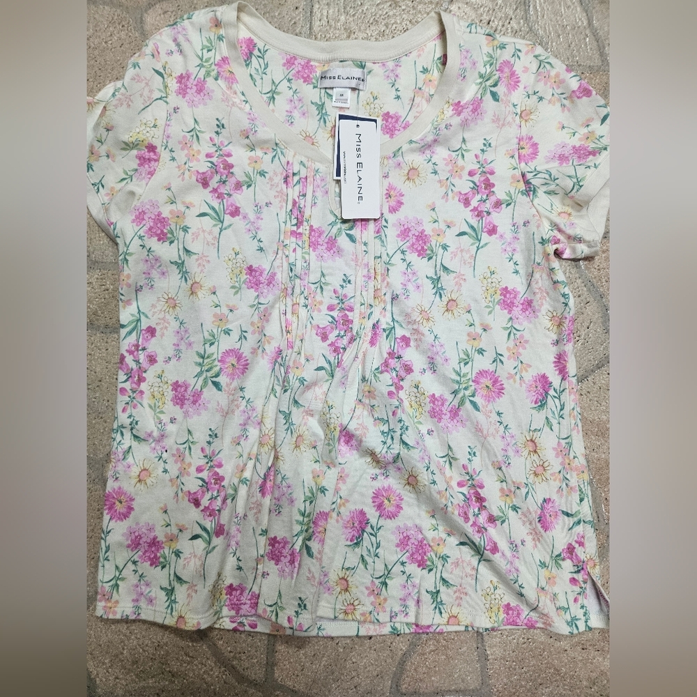 NWT Floral Print Top by Miss Elaine